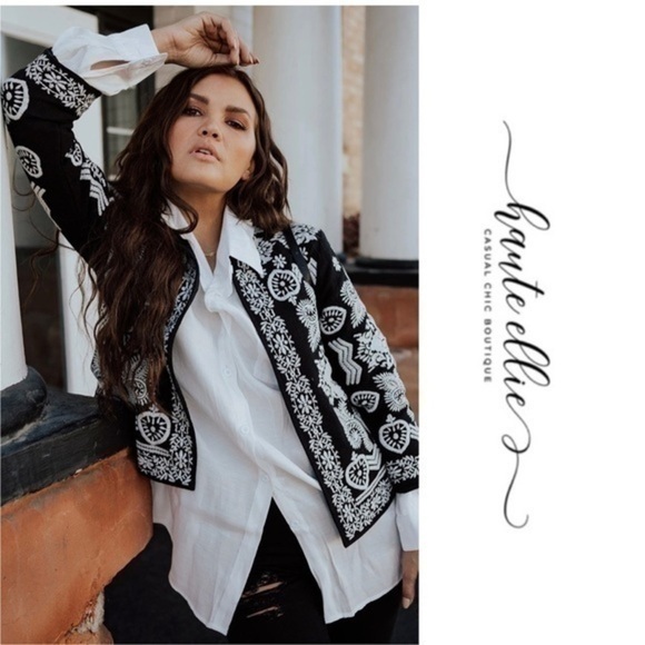 LA-LOLA-Embroidered Crop Jacket - Picture 9 of 14